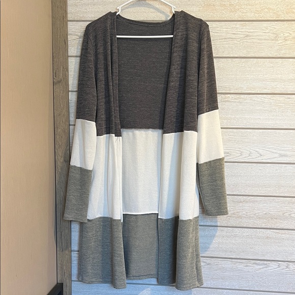 Color Block Open Front Cardigan - Picture 1 of 1